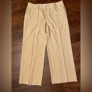 St. John Collection - beige lined trousers